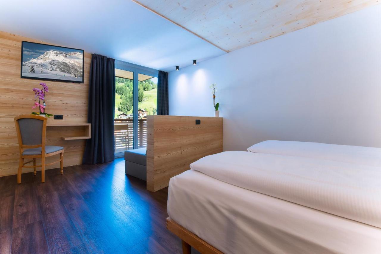 Hotel B&B Marilena 阿拉巴 外观 照片