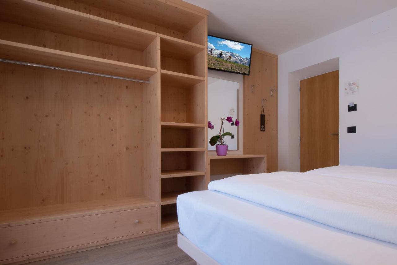 Hotel B&B Marilena 阿拉巴 外观 照片
